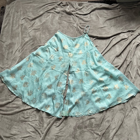 Beautiful Blue Plazzo Suit 🦋 - Picture 4 of 6